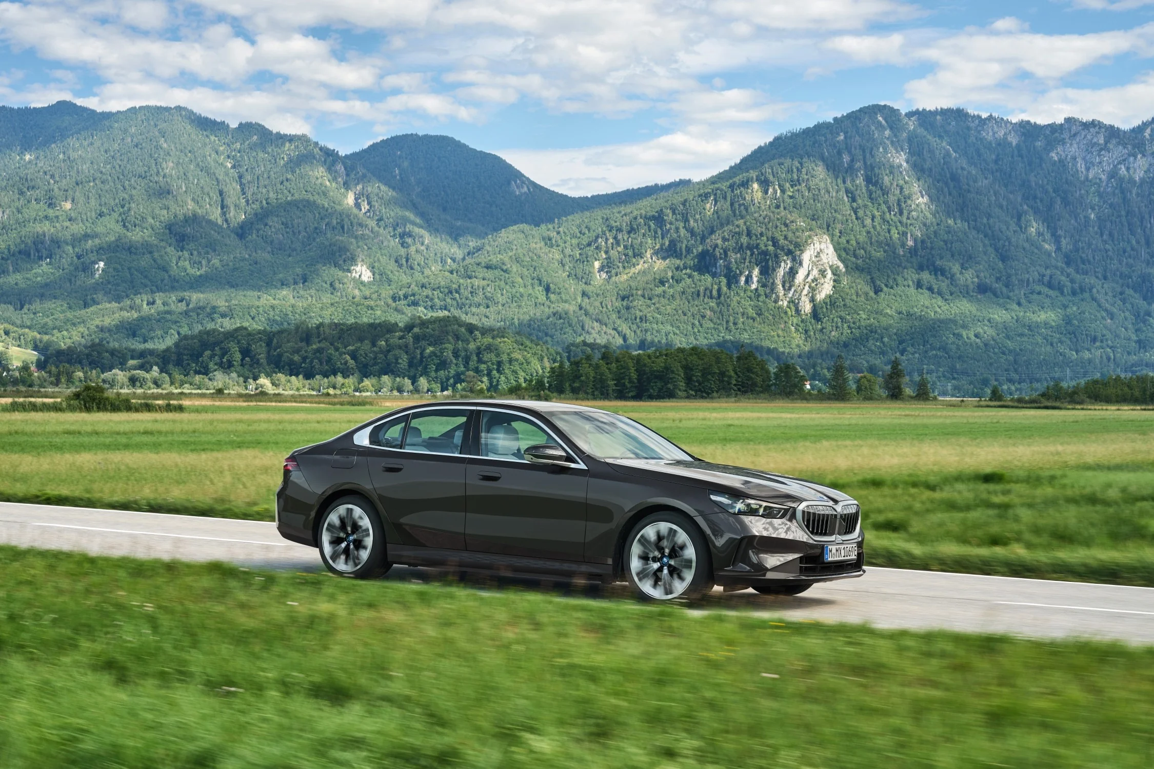 BMW_Seria 5_17150_53781.webp